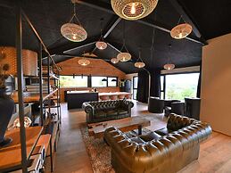Luxurious Holiday Home With Indoor Pool