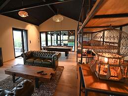 Luxurious Holiday Home With Indoor Pool