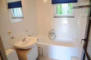 Spacious Bungalow With Large Garden