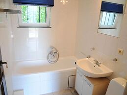 Spacious Bungalow With Large Garden