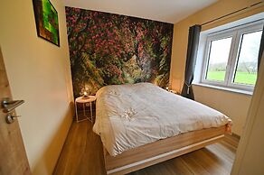 Holiday Home Only 200m From the Ourthe