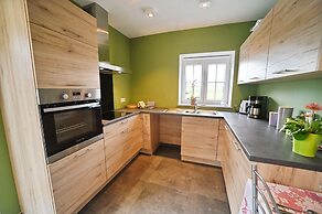 Holiday Home Only 200m From the Ourthe