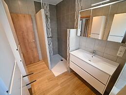 Holiday Home Only 200m From the Ourthe