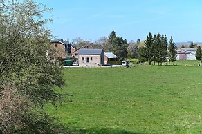 Holiday Home Only 200m From the Ourthe