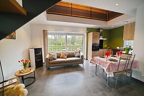 Holiday Home Only 200m From the Ourthe