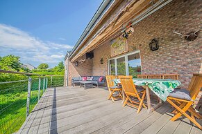 Holiday Home With a Terrace in Warisy