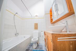 Holiday Home With a Terrace in Warisy