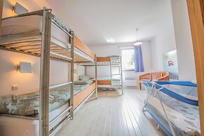 Holiday Home With a Terrace in Warisy