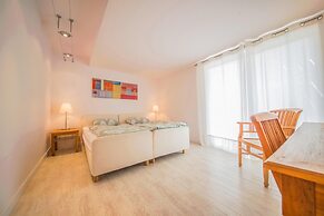 Holiday Home With a Terrace in Warisy