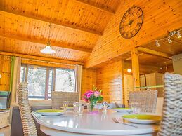 Chalet in Somme-leuze With Parking