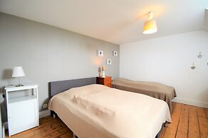 Bungalow in Gerin With Terrace