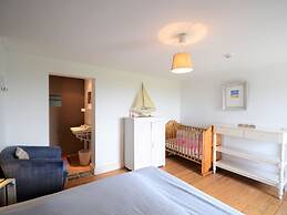 Bungalow in Gerin With Terrace