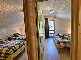 Chalet Near Durbuy With Garden & BBQ
