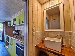 Chalet Near Durbuy With Garden & BBQ