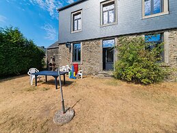 Elegant Home in Bievre With Garden