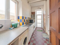 Elegant Home in Bievre With Garden