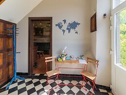 Elegant Home in Bievre With Garden