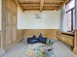 Beautiful Holiday Home in Merksplas With Garden