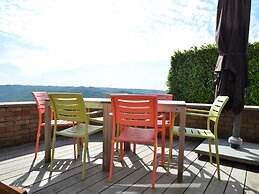 Holiday Home in Rochehaut With Fenced Garden