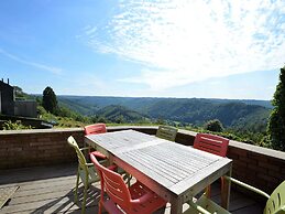 Holiday Home in Rochehaut With Fenced Garden