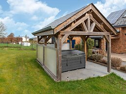 Holiday Home in Lierneux With Bubble Bath