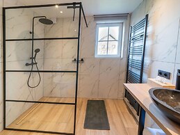 Holiday Home in Lierneux With Bubble Bath