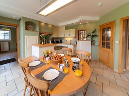 Holiday Home in Lierneux With Bubble Bath