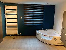 Holiday Home in Beauraing With Fenced Garden