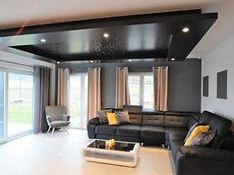 Holiday Home in Beauraing With Fenced Garden