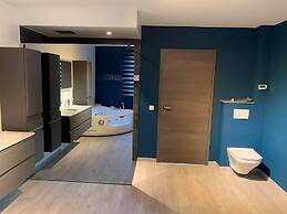 Holiday Home in Beauraing With Fenced Garden