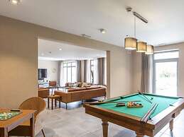 Spacious Holiday Home in Bourseigne-neuve