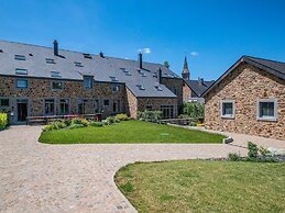Spacious Holiday Home in Bourseigne-neuve