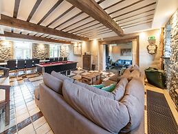 Luxurious Holiday Home in Melreux-hotton With Sauna