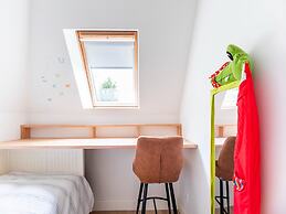 Holiday Home Near the Beach