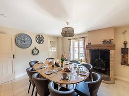 Welcoming Holiday Home in Vresse-sur-semois With Terrace