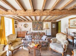 Welcoming Holiday Home in Vresse-sur-semois With Terrace