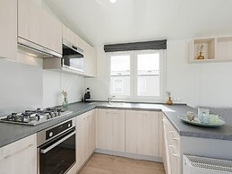 Modern Mobile Home in Middelkerke With Garden