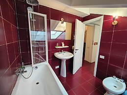 Mercanti Attic Version