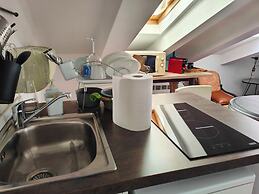 Mercanti Attic Version