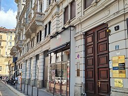 Mercanti Attic Version