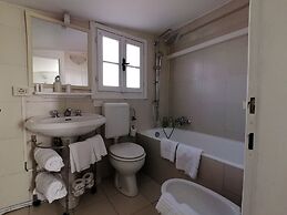 Mercanti Attic Version