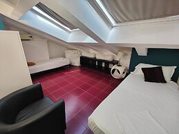 Mercanti Attic Version