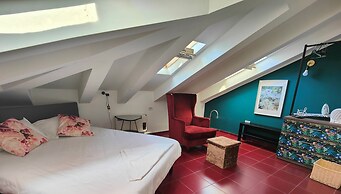 Mercanti Attic Version