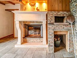 Beautiful Home in Leglise With a Garden and Pond