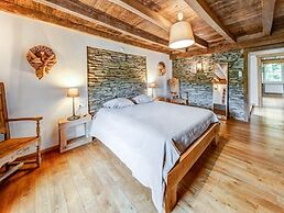 Beautiful Home in Leglise With a Garden and Pond