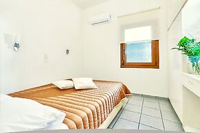 Villa Karteros with private pool