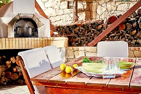 Villa Karteros with private pool