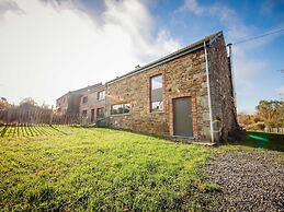 Quietly Located Farmhouse L'echappée Belle Near Harre