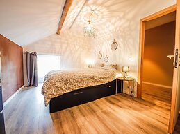Quietly Located Farmhouse L'echappee Belle