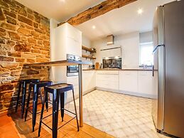 Quietly Located Farmhouse L'echappee Belle